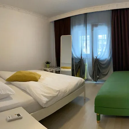 4-26 Mircea Voda Apartment